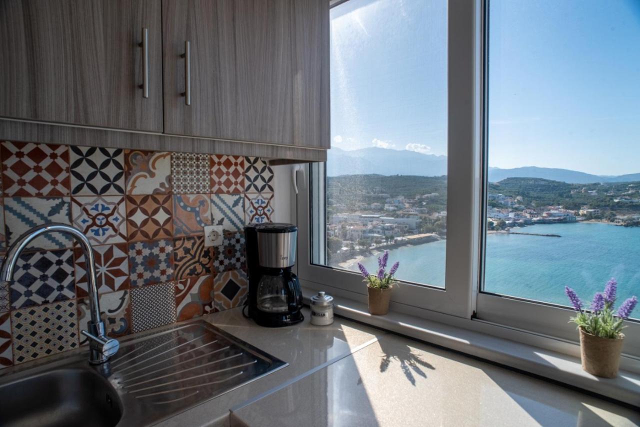 Dina * Almyrida (Crete)